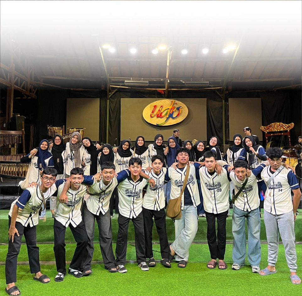 Level Garment Slide 5